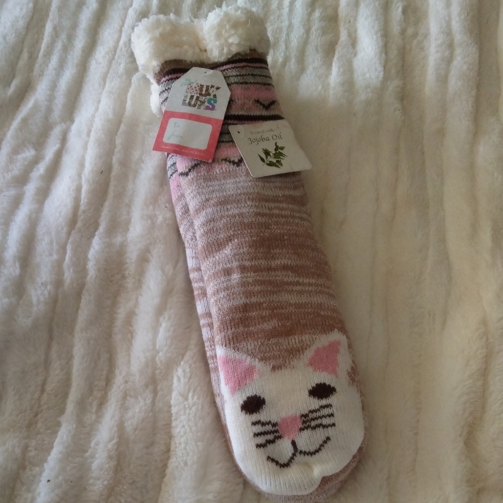 Muk Luks Cat Cozy Socks Size 8.5-11